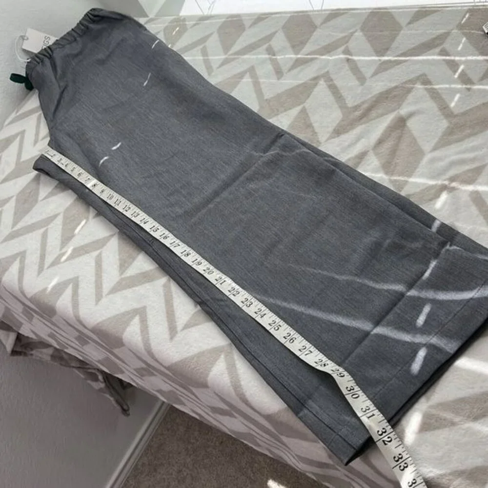 FIGS NWT Pisco Basic Scrub Pants Graphite size large‎